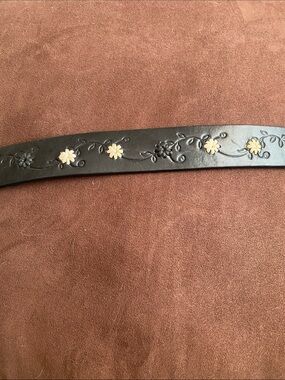 Black Genuine Leather Belt, Floral Embossed & Embroidered Solid Brass Buckle
